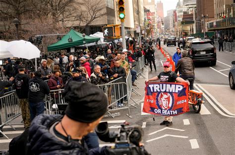 Trump’s expected surrender creates New York spectacle